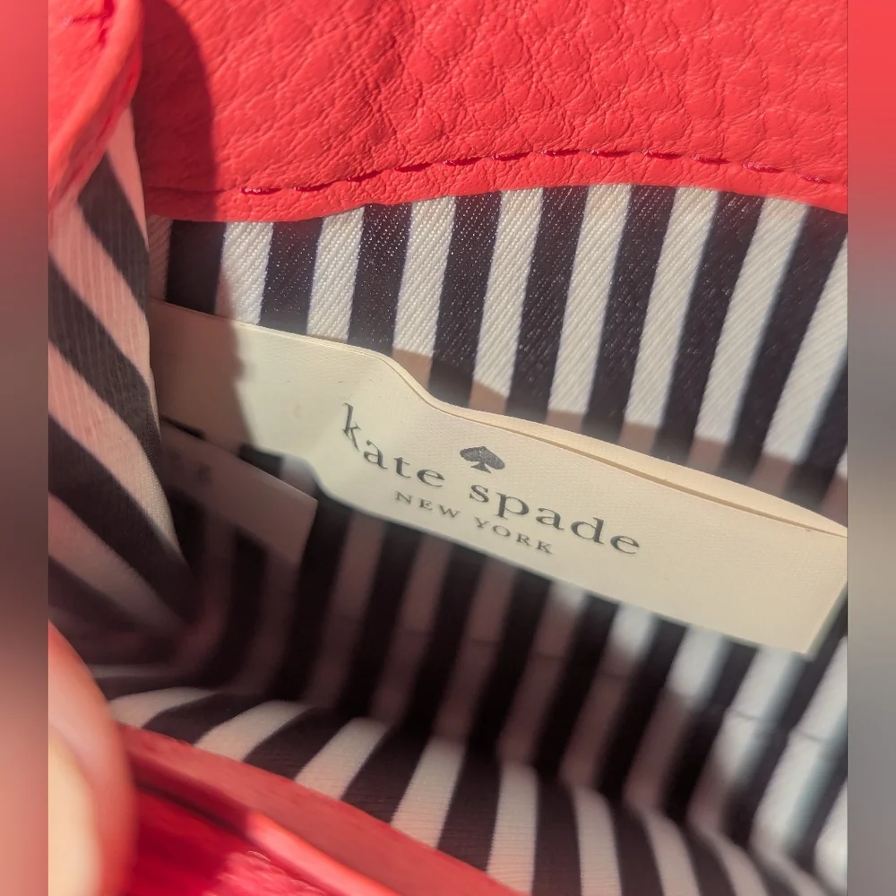 Kate Spade New York Cobble Hill Lacey Zip Around Bright Geranium Wallet
